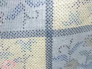 アンティーク　格子に草花模様織り出し本場大島紬着物(5マルキ)